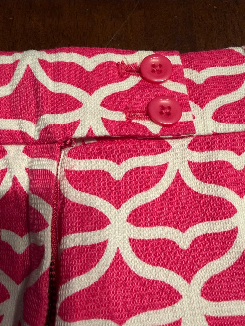 Vineyard Vines Hot Pink & White High-Waist Patterned Shorts - Picture 3 of 6